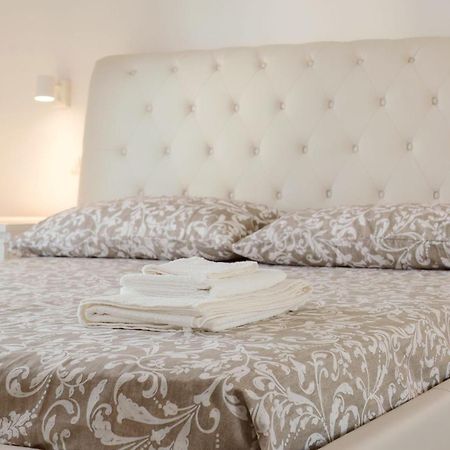 Pau Suite Home Fiumicino Eksteriør billede